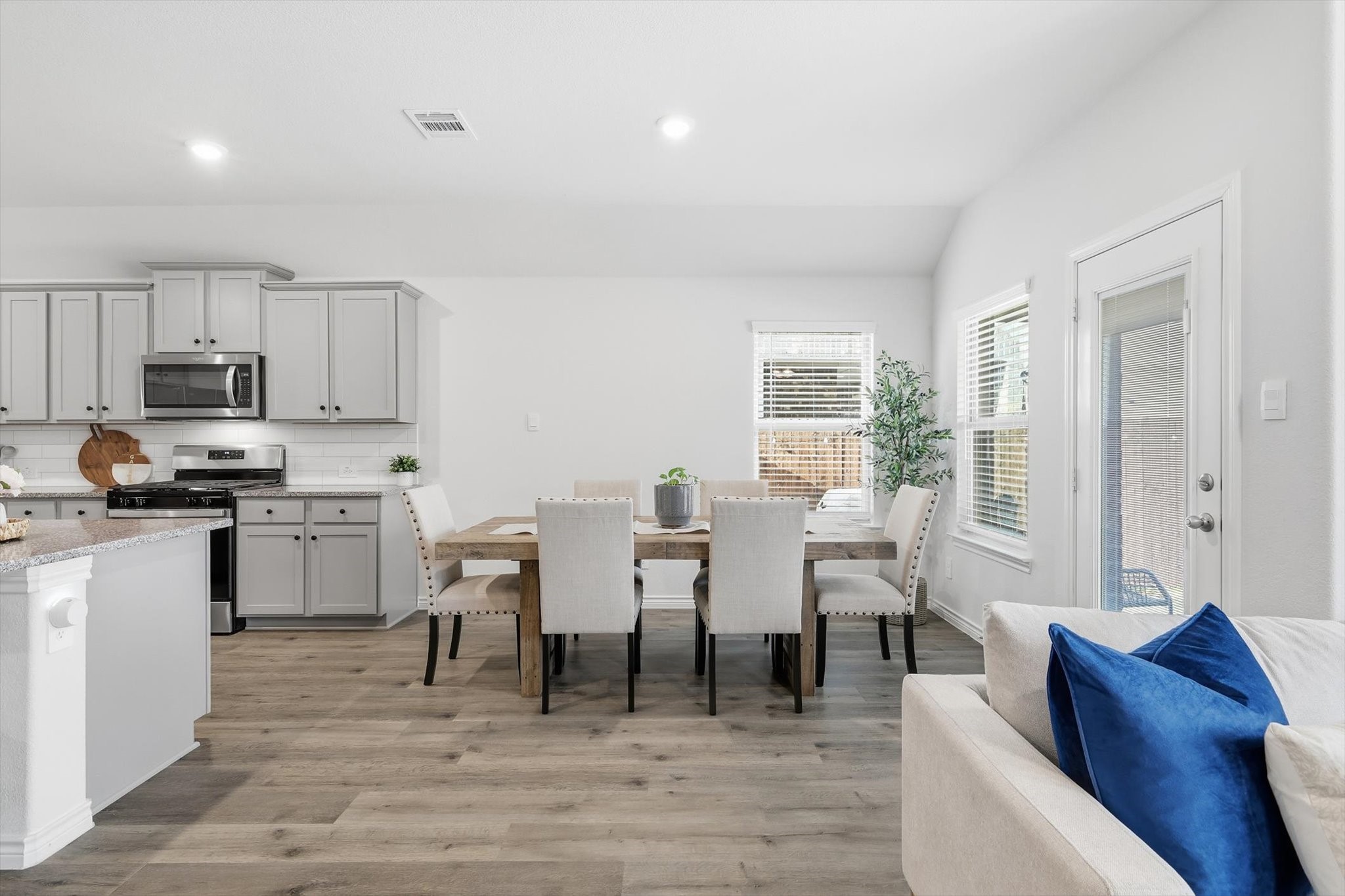 2933 Pinecrest Drive Aubrey TX 76227