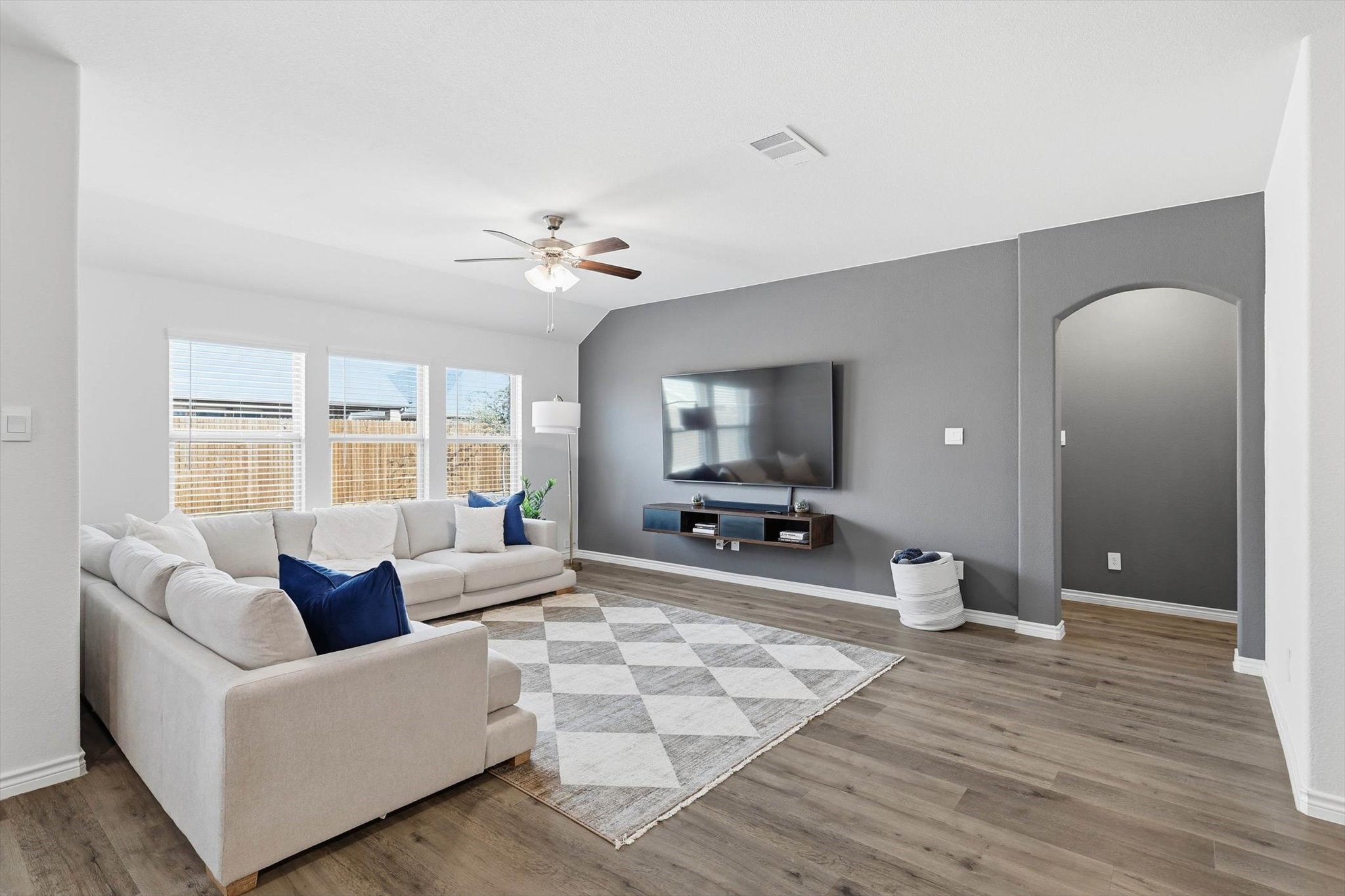 2933 Pinecrest Drive Aubrey TX 76227