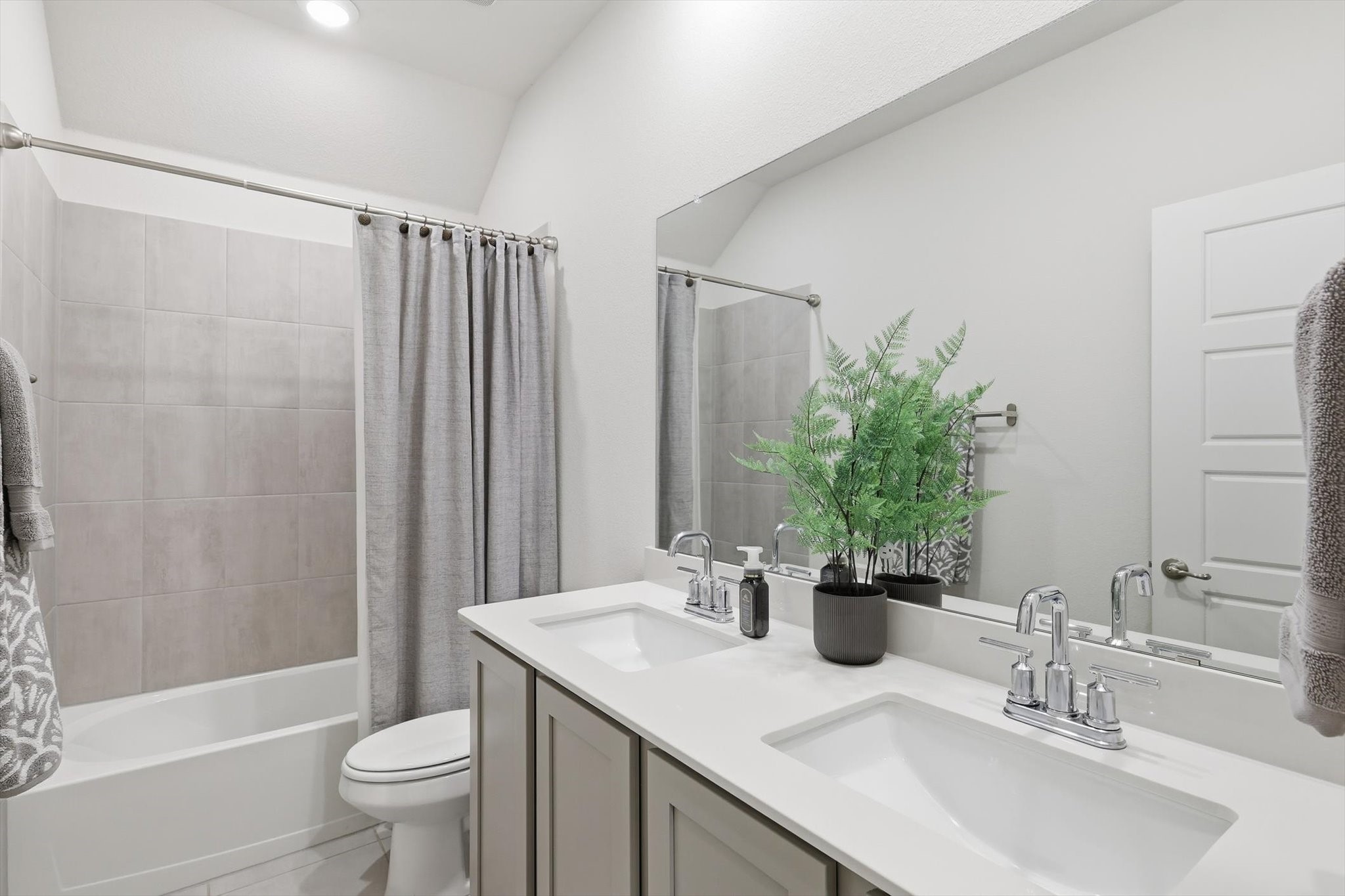 2933 Pinecrest Drive Aubrey TX 76227