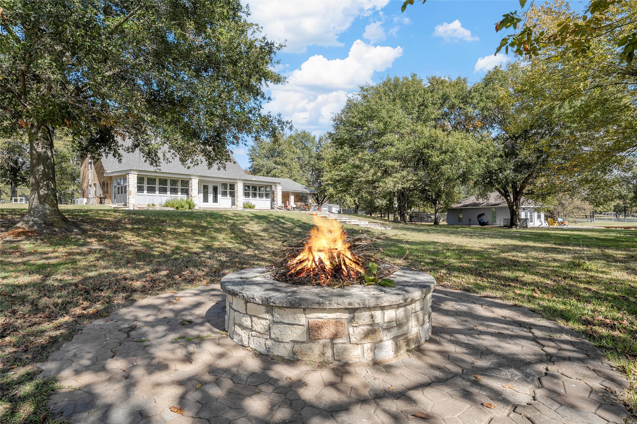 827 Lcr 894 Jewett TX 75846