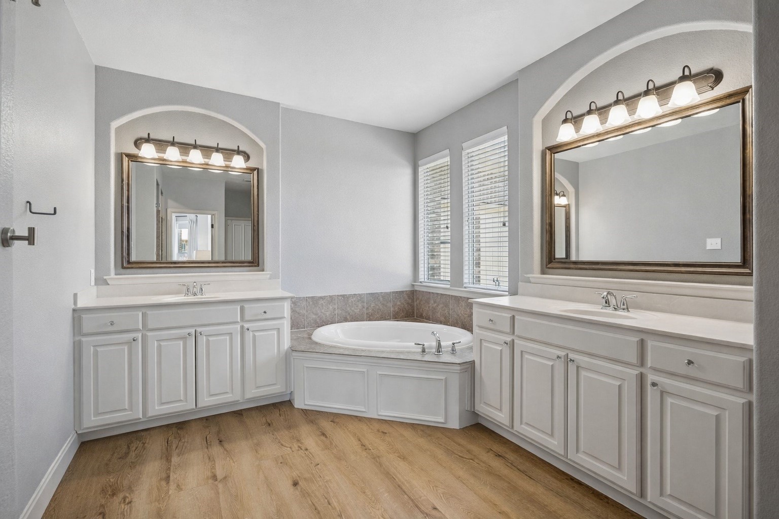 107 King Court Fate TX 75087