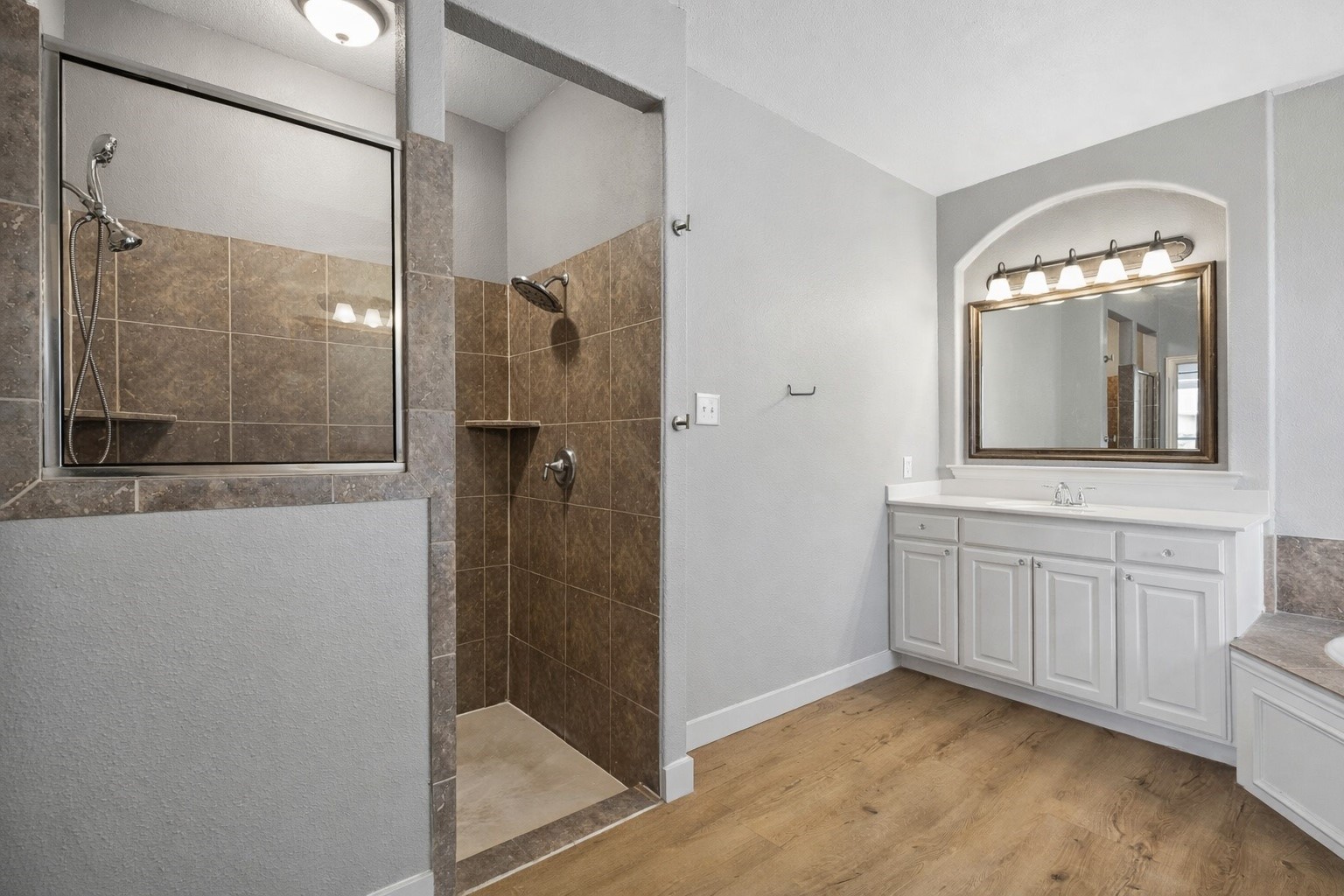107 King Court Fate TX 75087