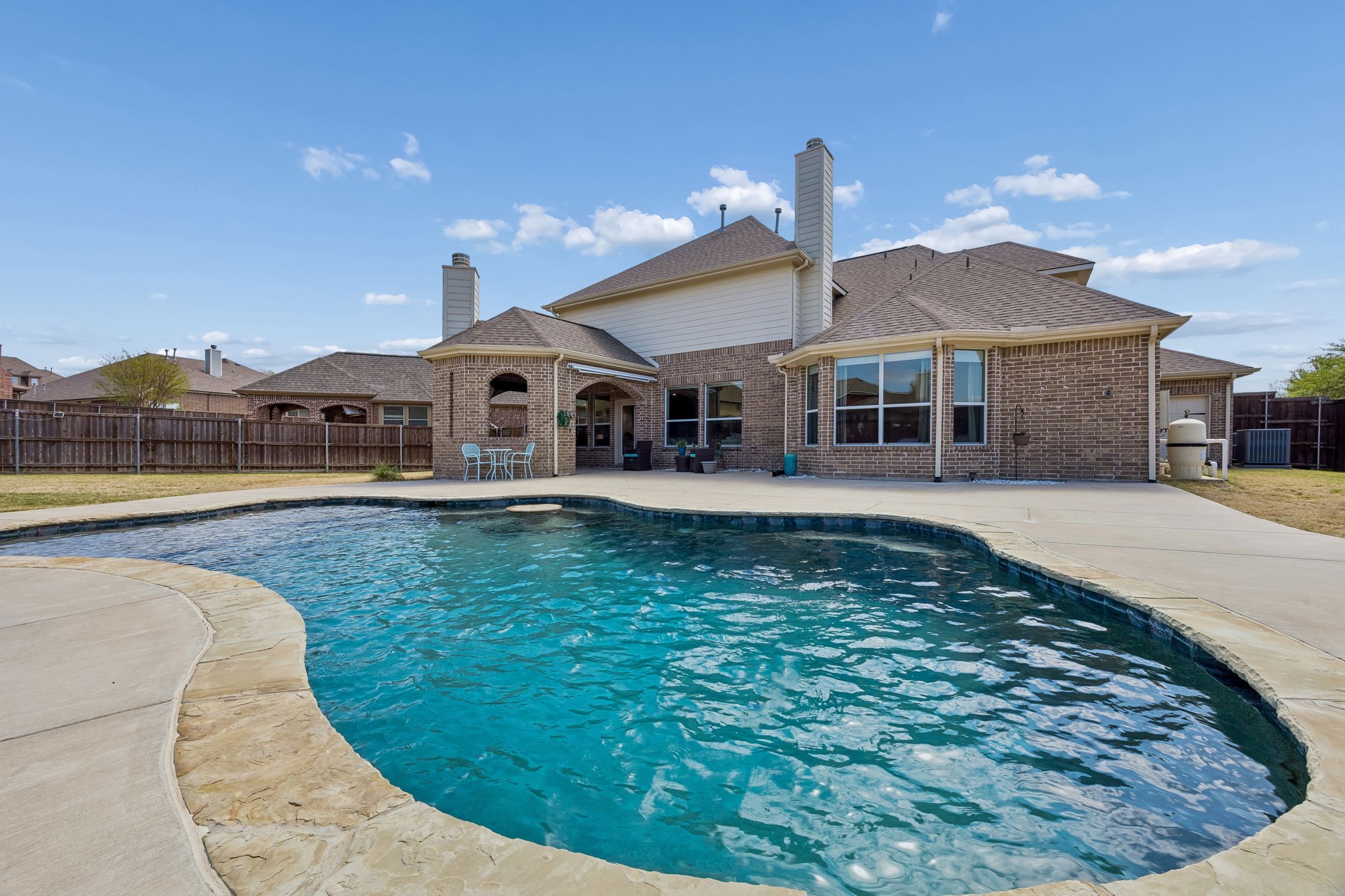 107 King Court Fate TX 75087