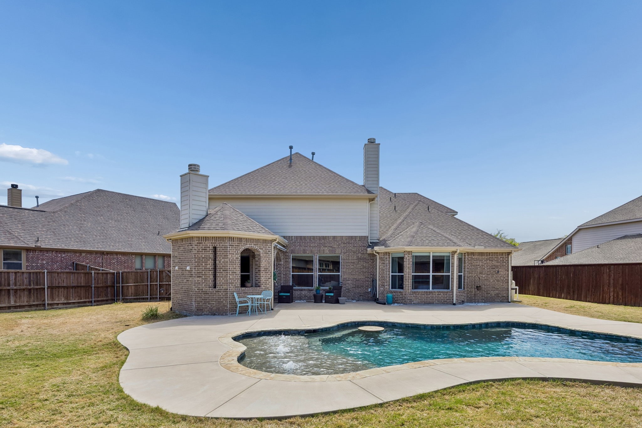107 King Court Fate TX 75087