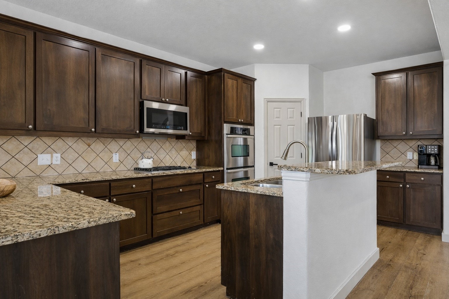 107 King Court Fate TX 75087