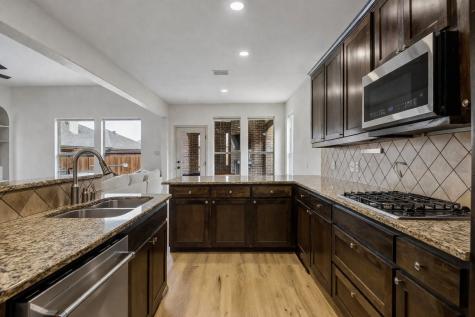 107 King Court Fate TX 75087