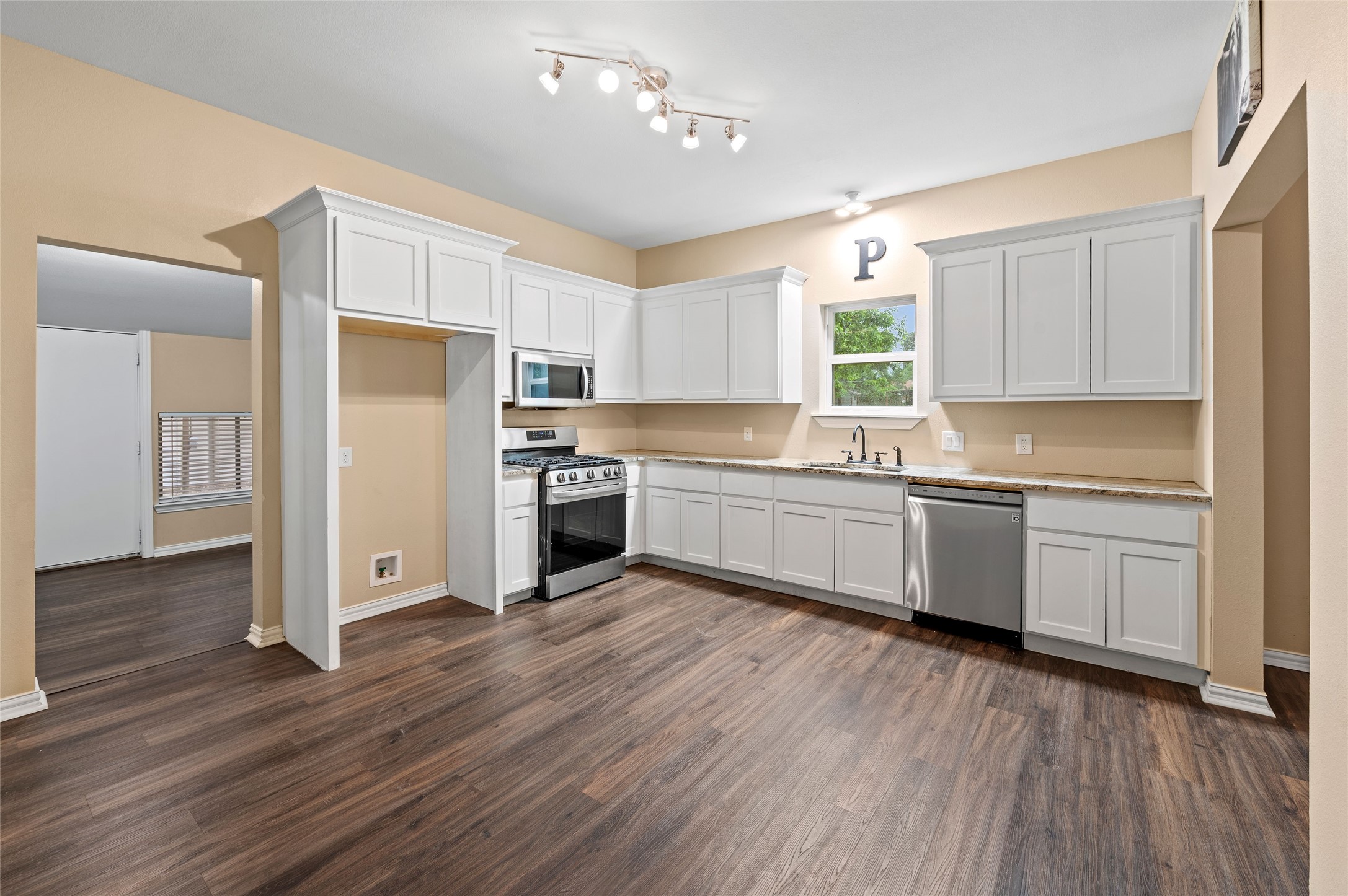 401 Central Quitman TX 75783