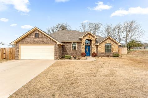 306 Knob Hill Drive Granbury TX 76048