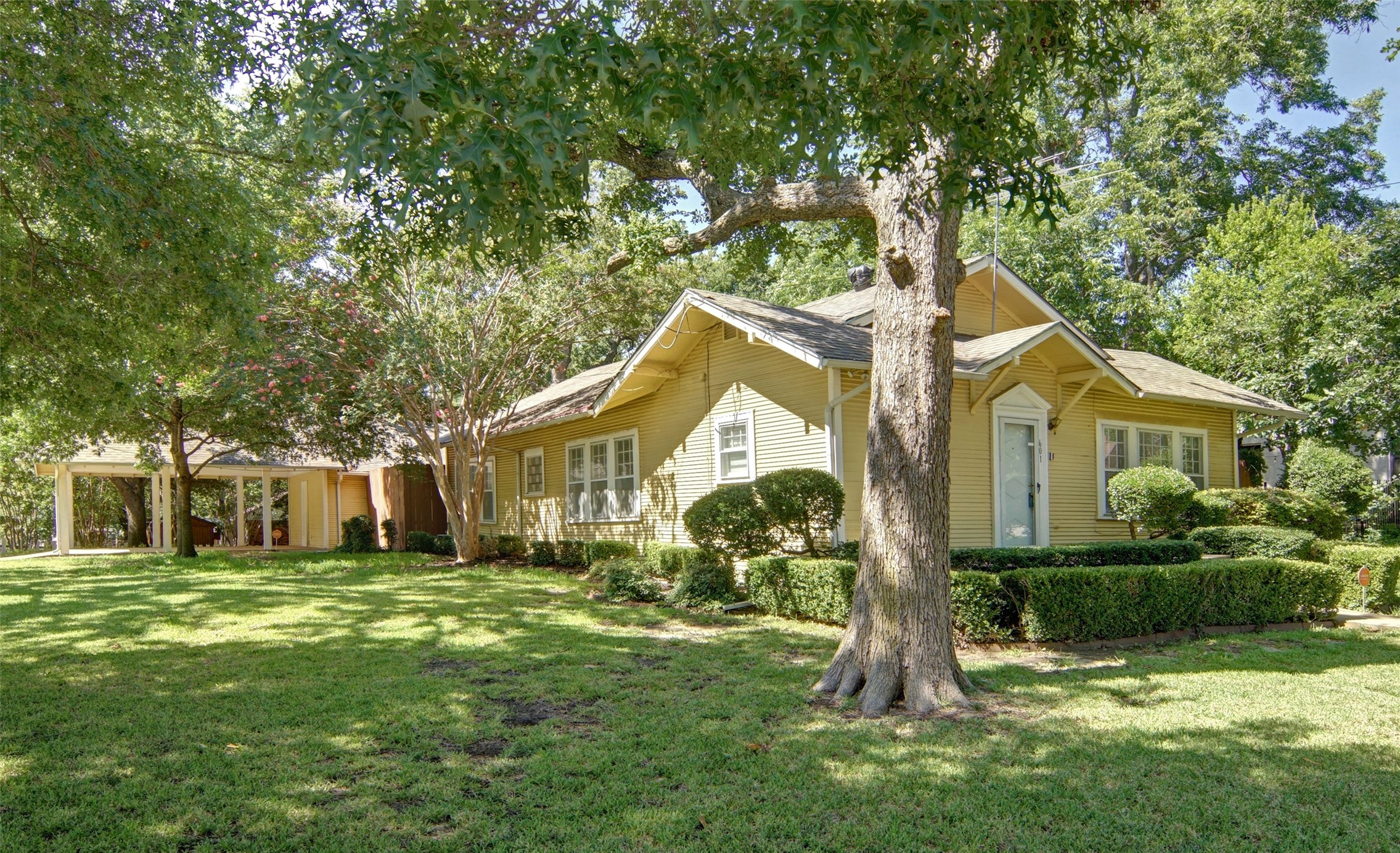 601 W Josephine Street Weatherford TX 76086