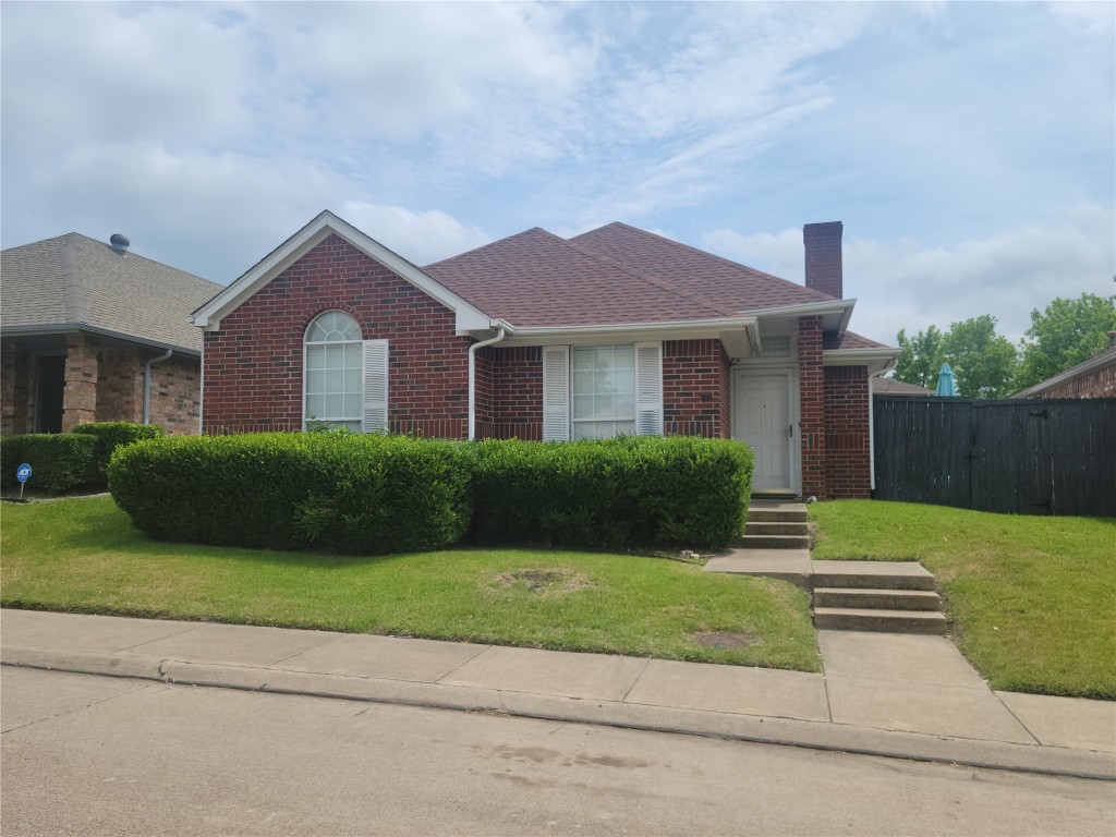 720 Ashbrook Drive Desoto TX 75115