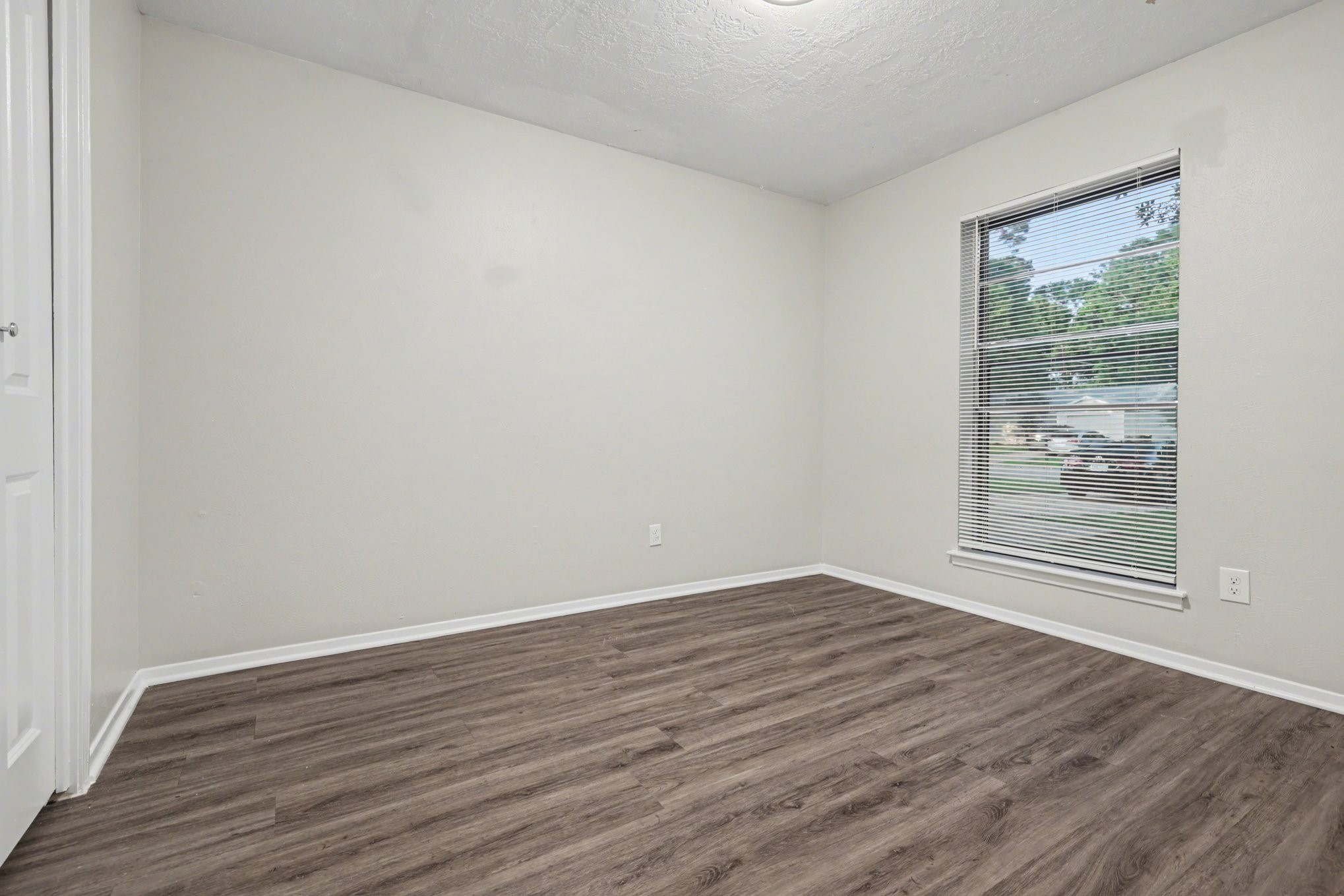 1321 N 7th Street Conroe TX 77301
