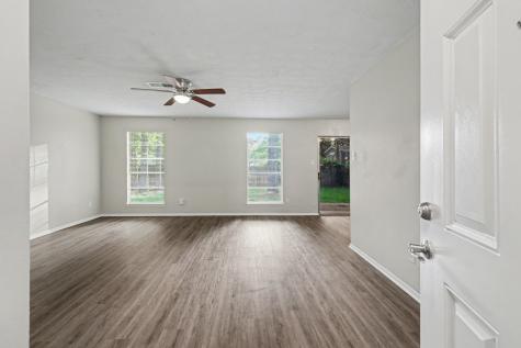 1321 N 7th Street Conroe TX 77301