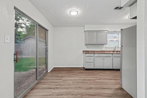 1321 N 7th Street Conroe TX 77301
