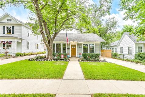 4620 El Campo Avenue Fort Worth TX 76107