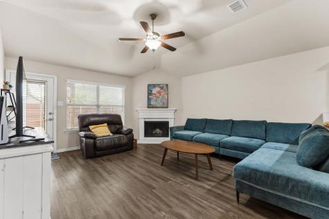 1341 Hearthstone Drive Burleson TX 76028