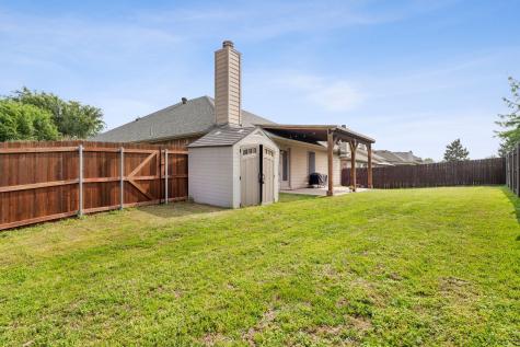 1341 Hearthstone Drive Burleson TX 76028