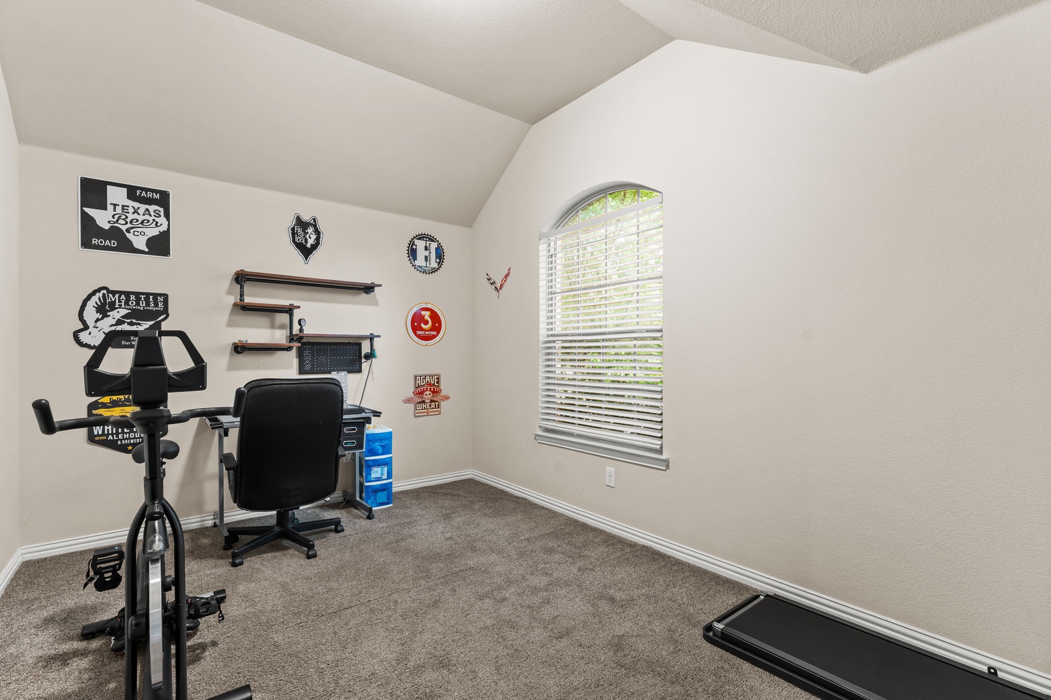 1341 Hearthstone Drive Burleson TX 76028