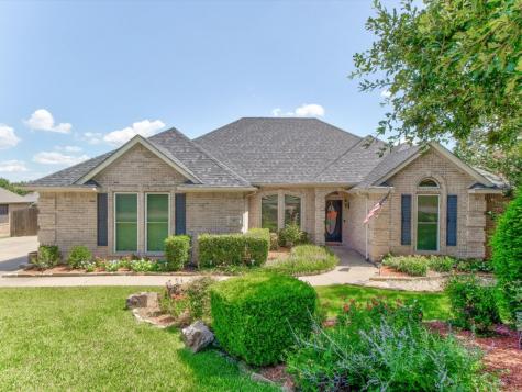 417 Lincoln Oaks Drive Burleson TX 76028