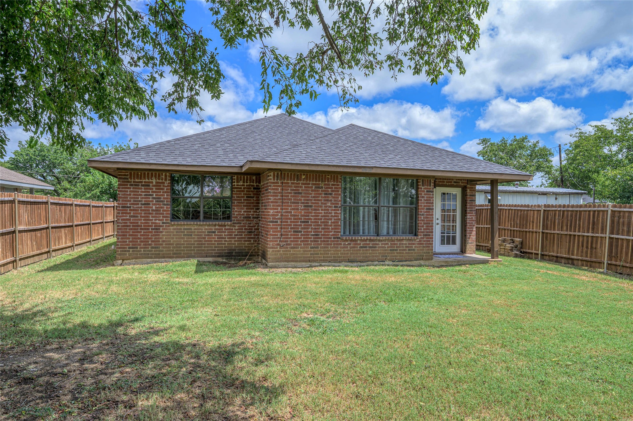 407 W Mesquite Street Gunter TX 75058
