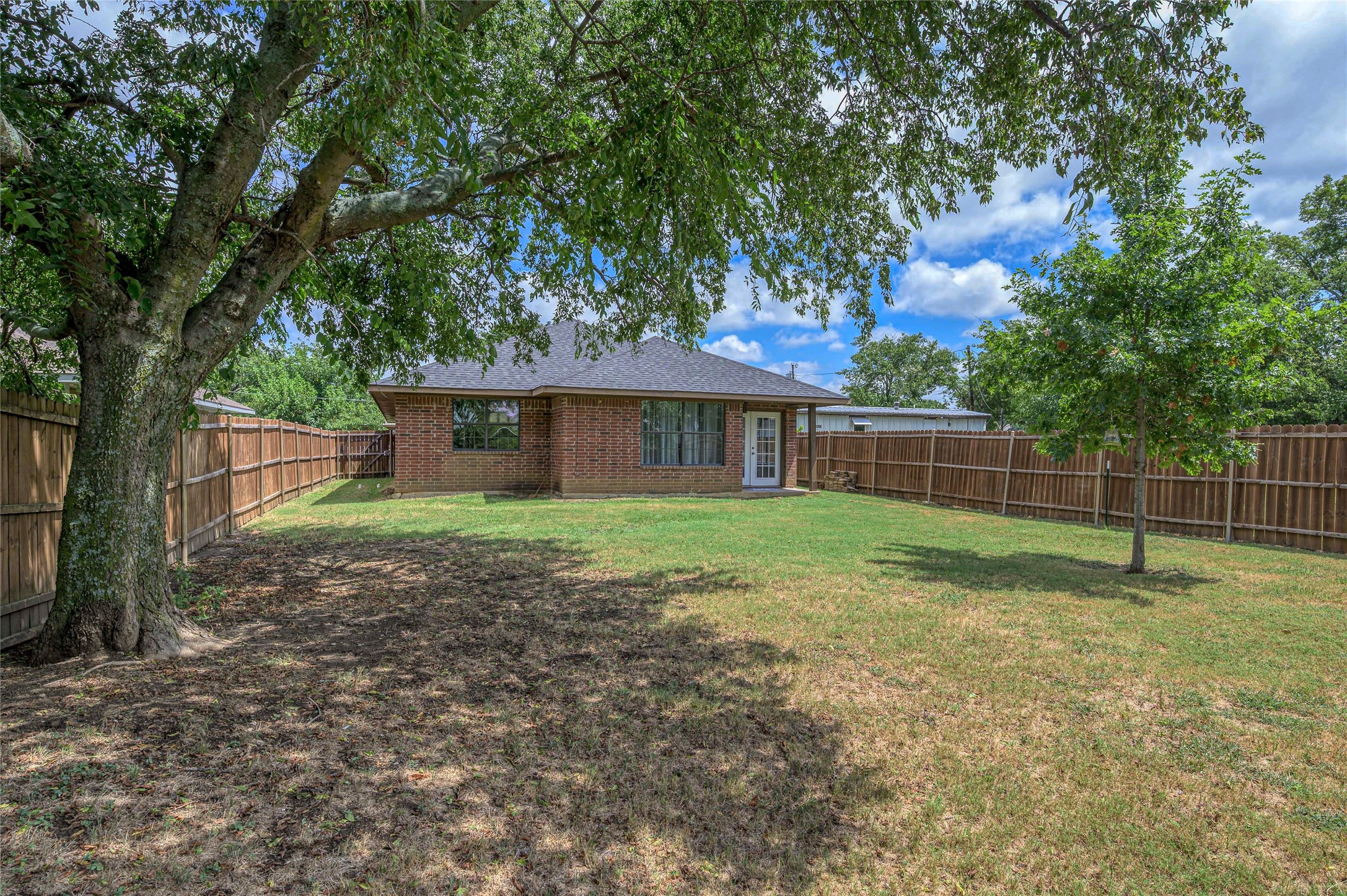 407 W Mesquite Street Gunter TX 75058