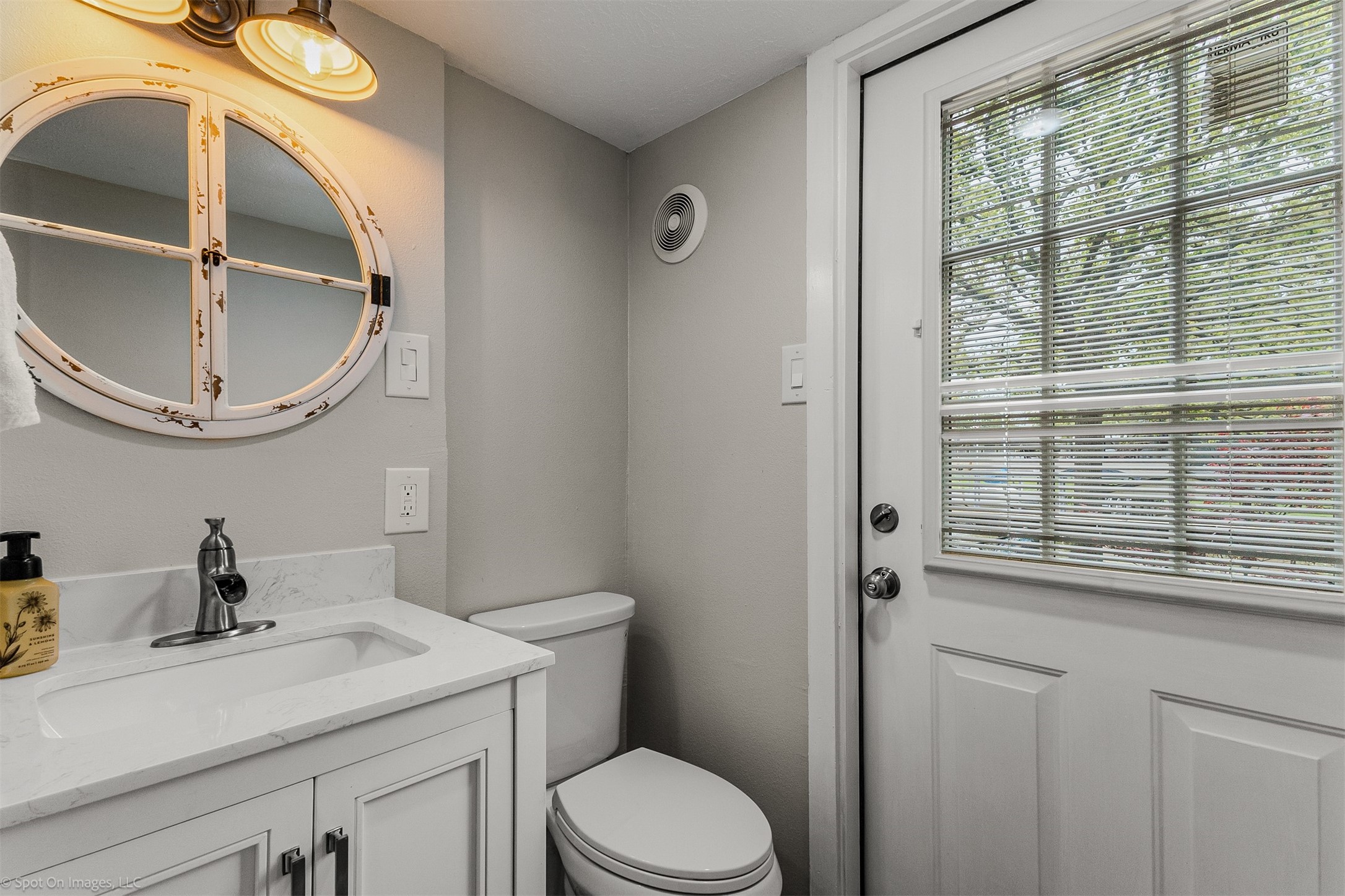 2516 Wildwood Way Tool TX 75143