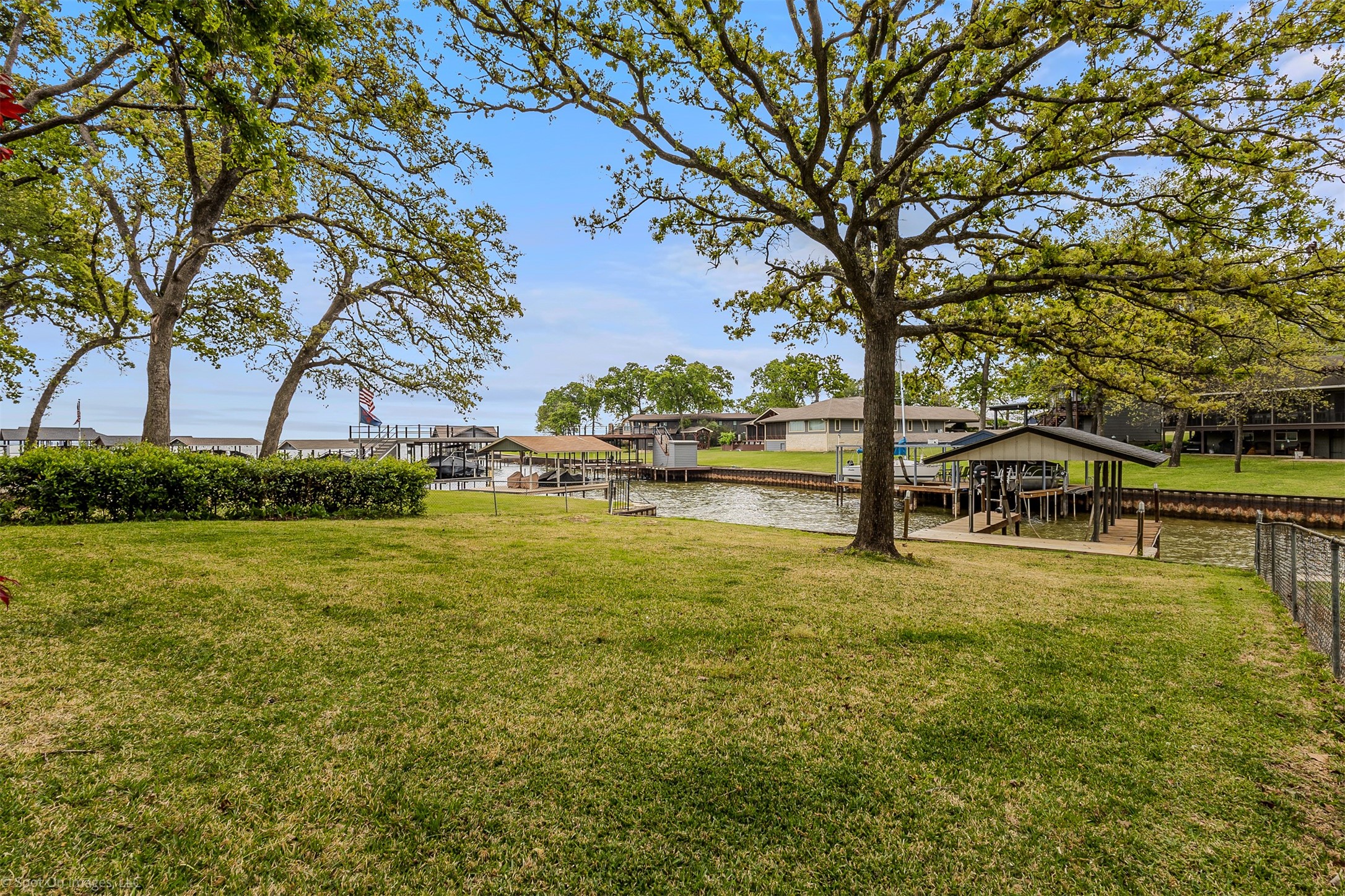 2516 Wildwood Way Tool TX 75143