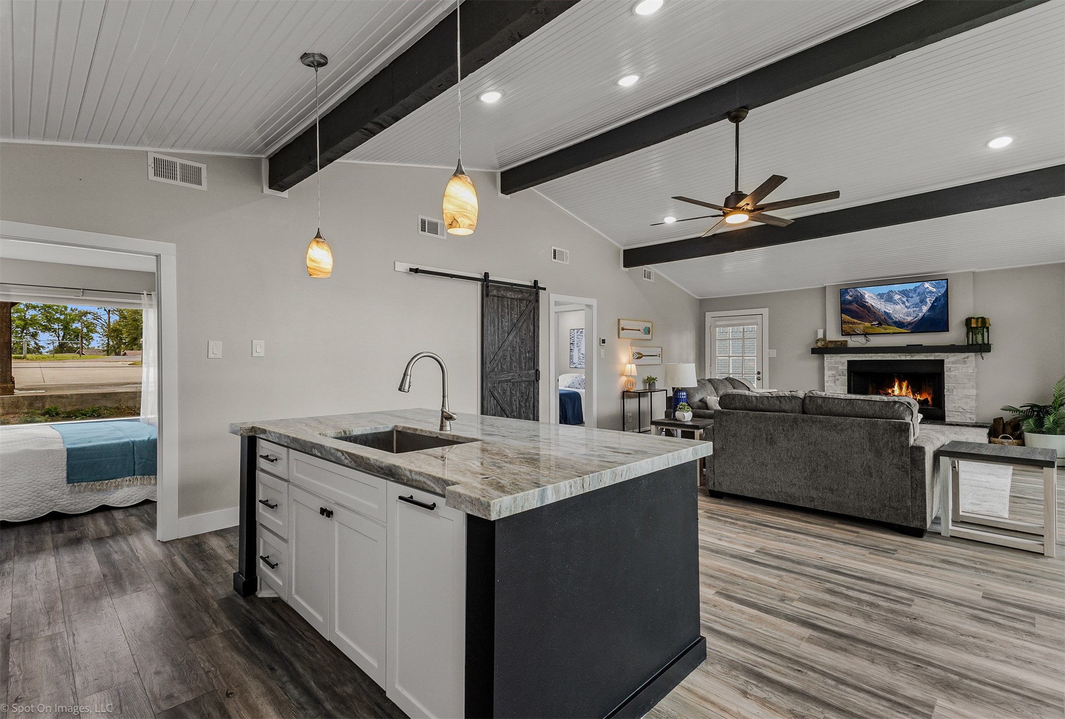 2516 Wildwood Way Tool TX 75143