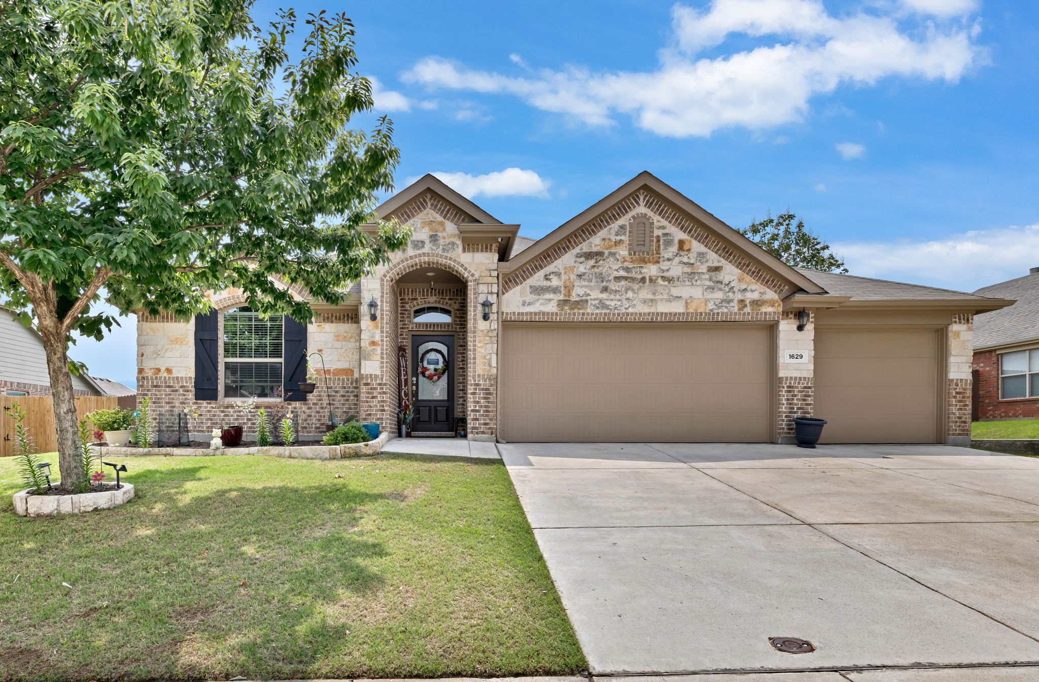 1629 Suncatcher Way Fort Worth TX 76052