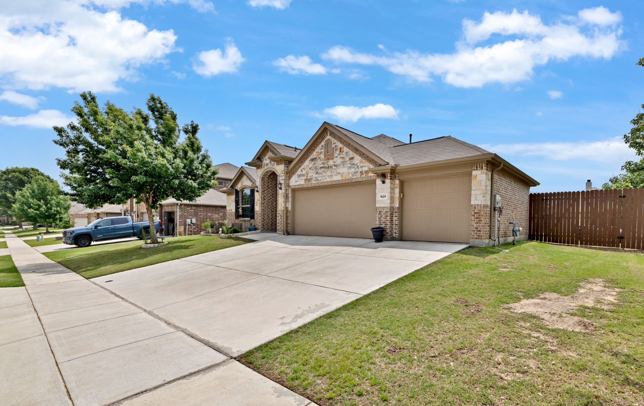 1629 Suncatcher Way Fort Worth TX 76052