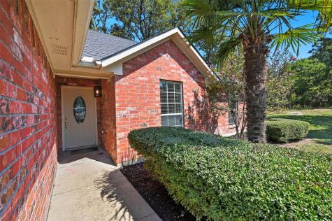 332 Comanche Trail West Tawakoni TX 75474