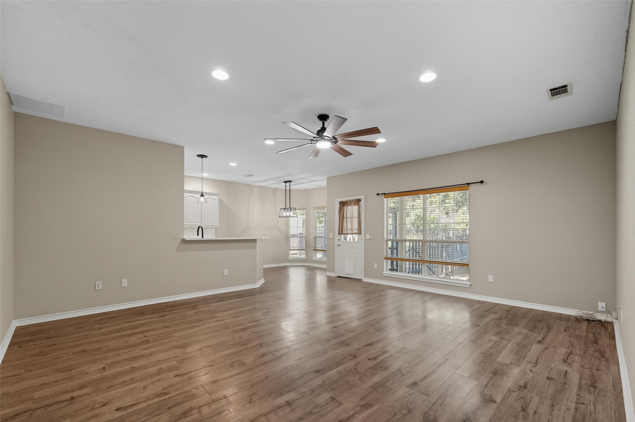 332 Comanche Trail West Tawakoni TX 75474
