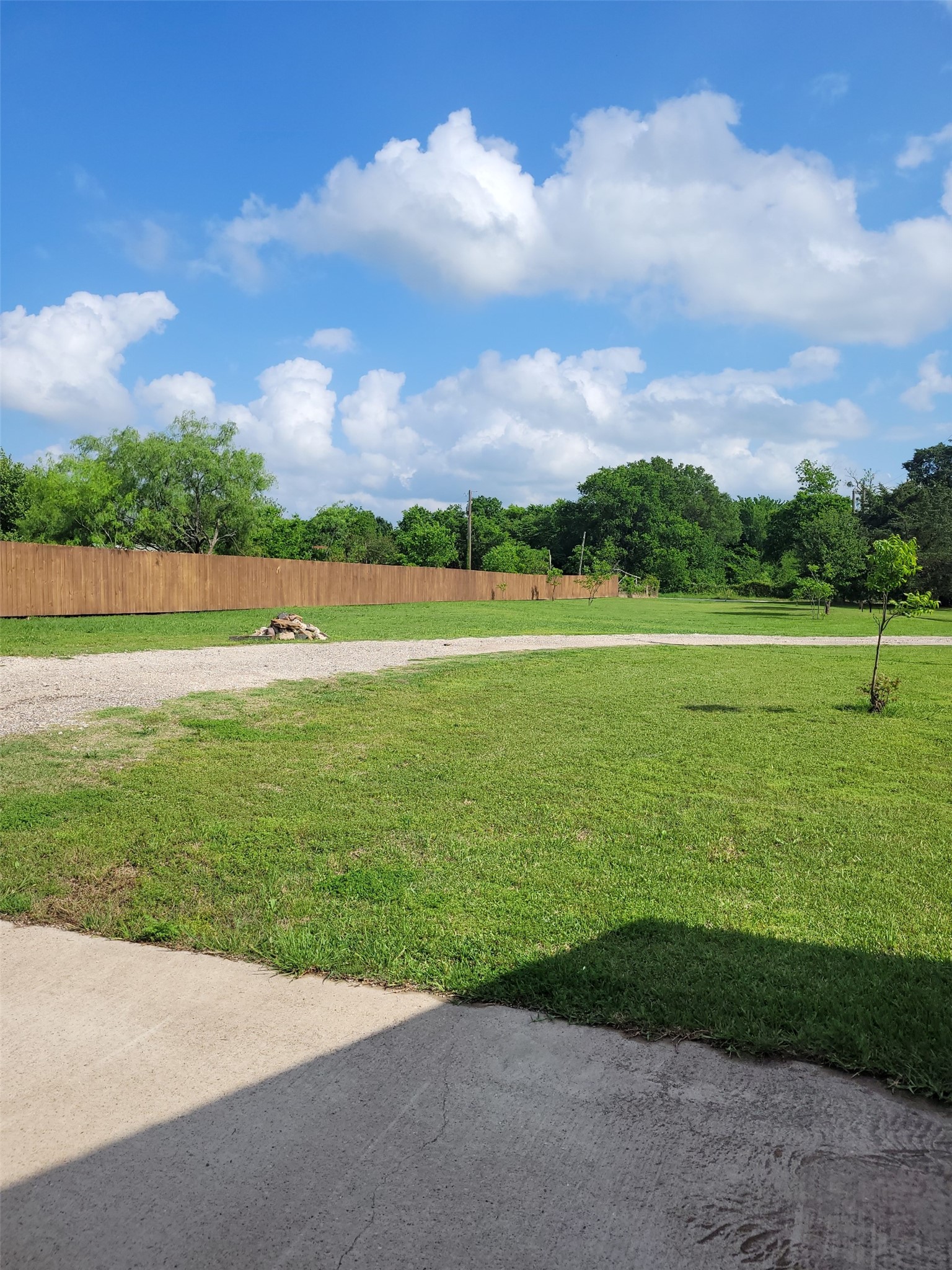 205 Newman Road Ennis TX 75119