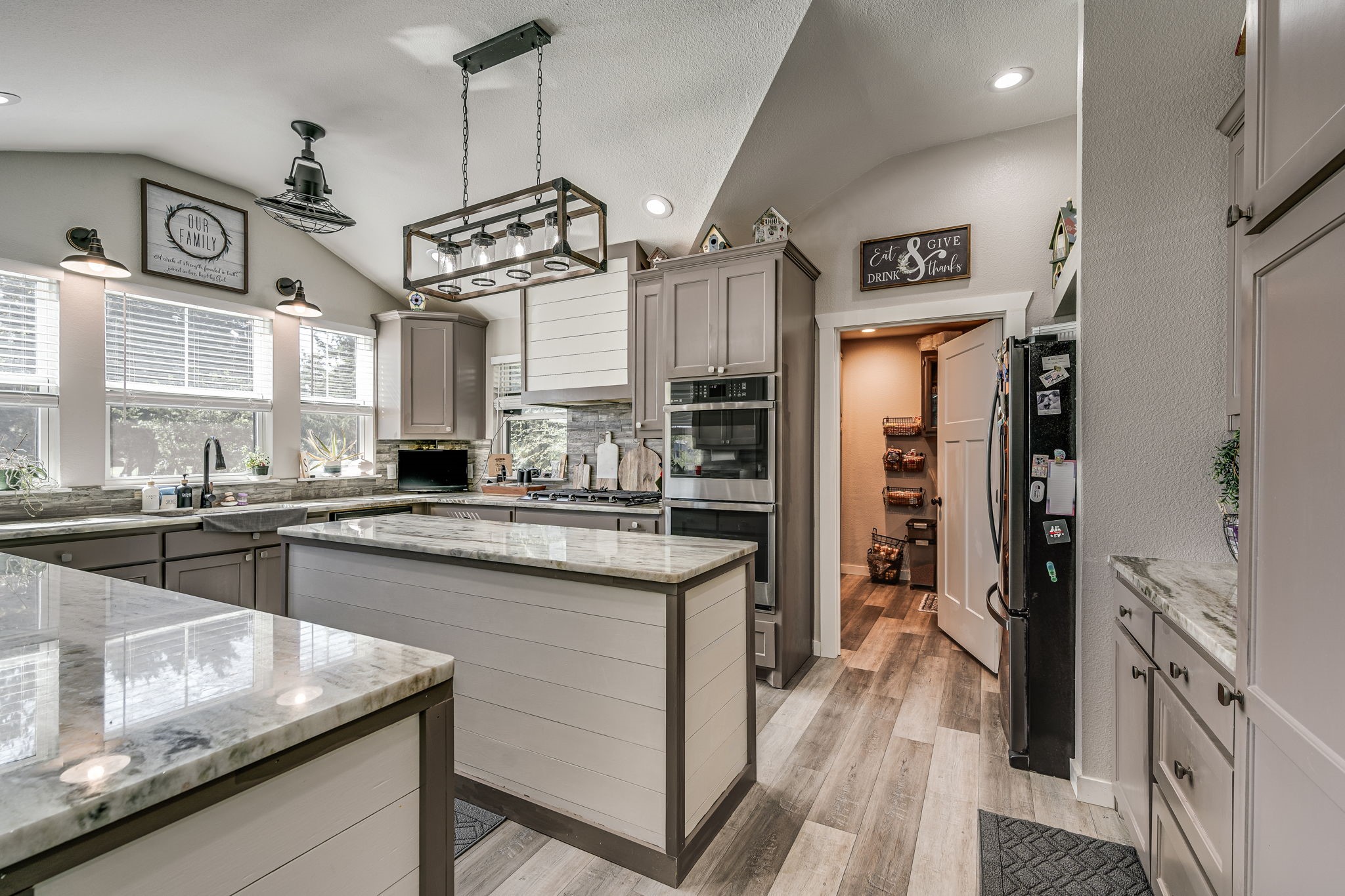 205 Newman Road Ennis TX 75119