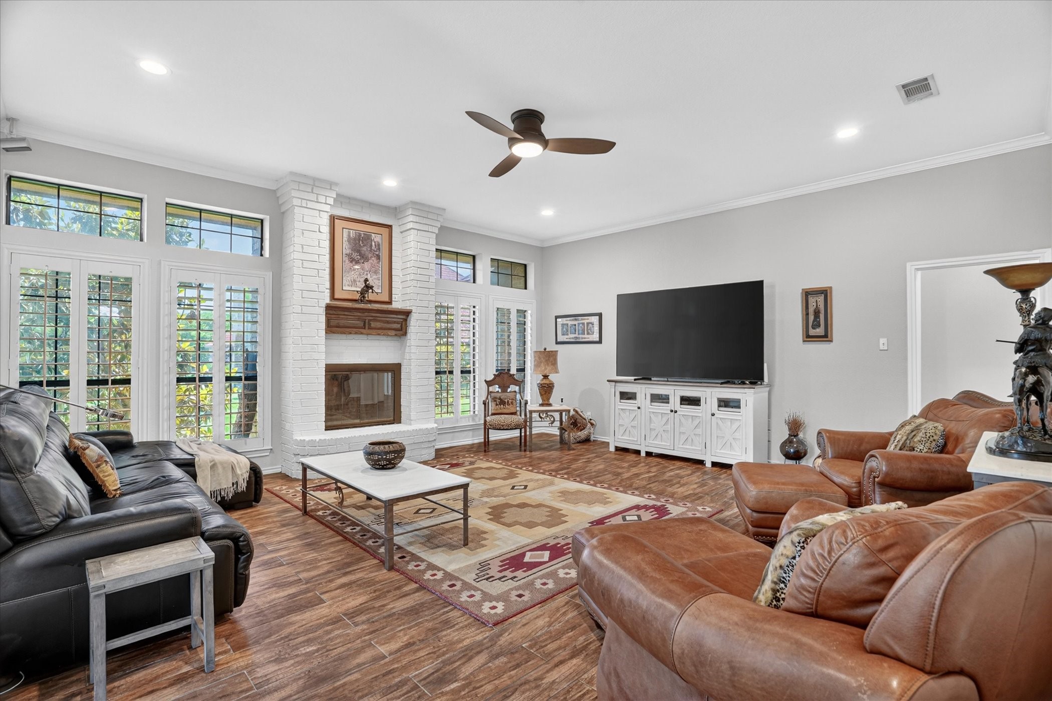 1408 W Cleburne Road Crowley TX 76036