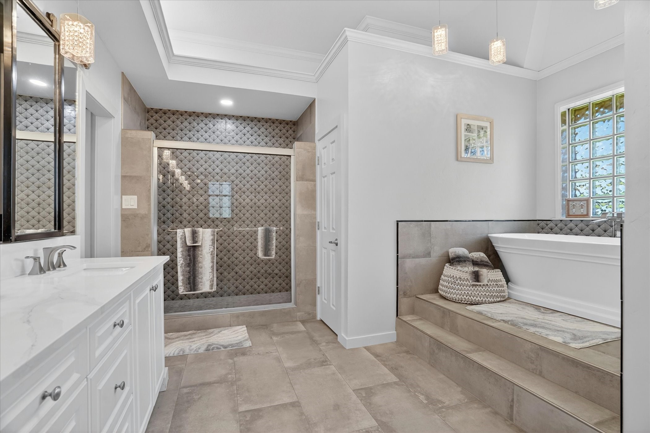 1408 W Cleburne Road Crowley TX 76036