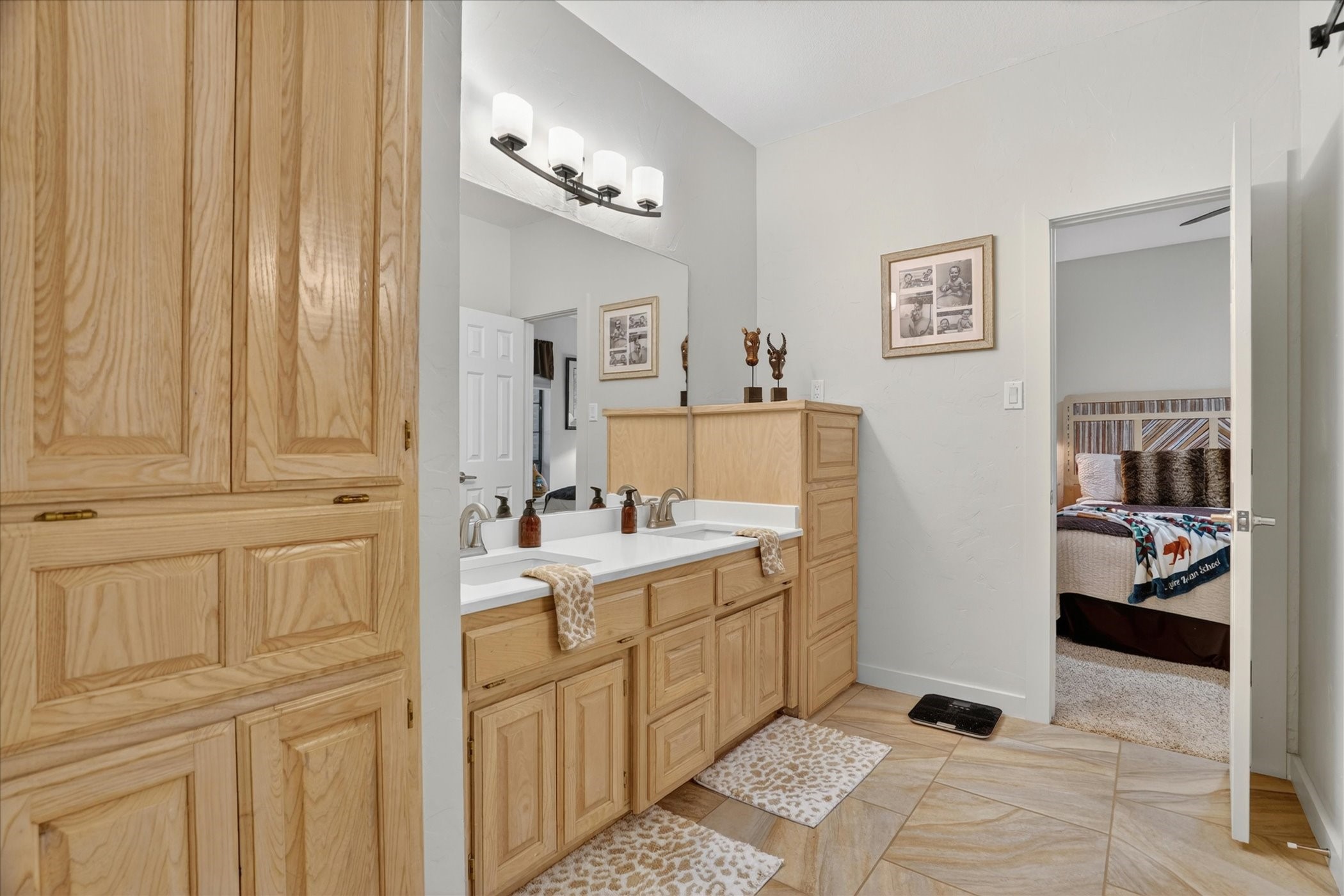 1408 W Cleburne Road Crowley TX 76036