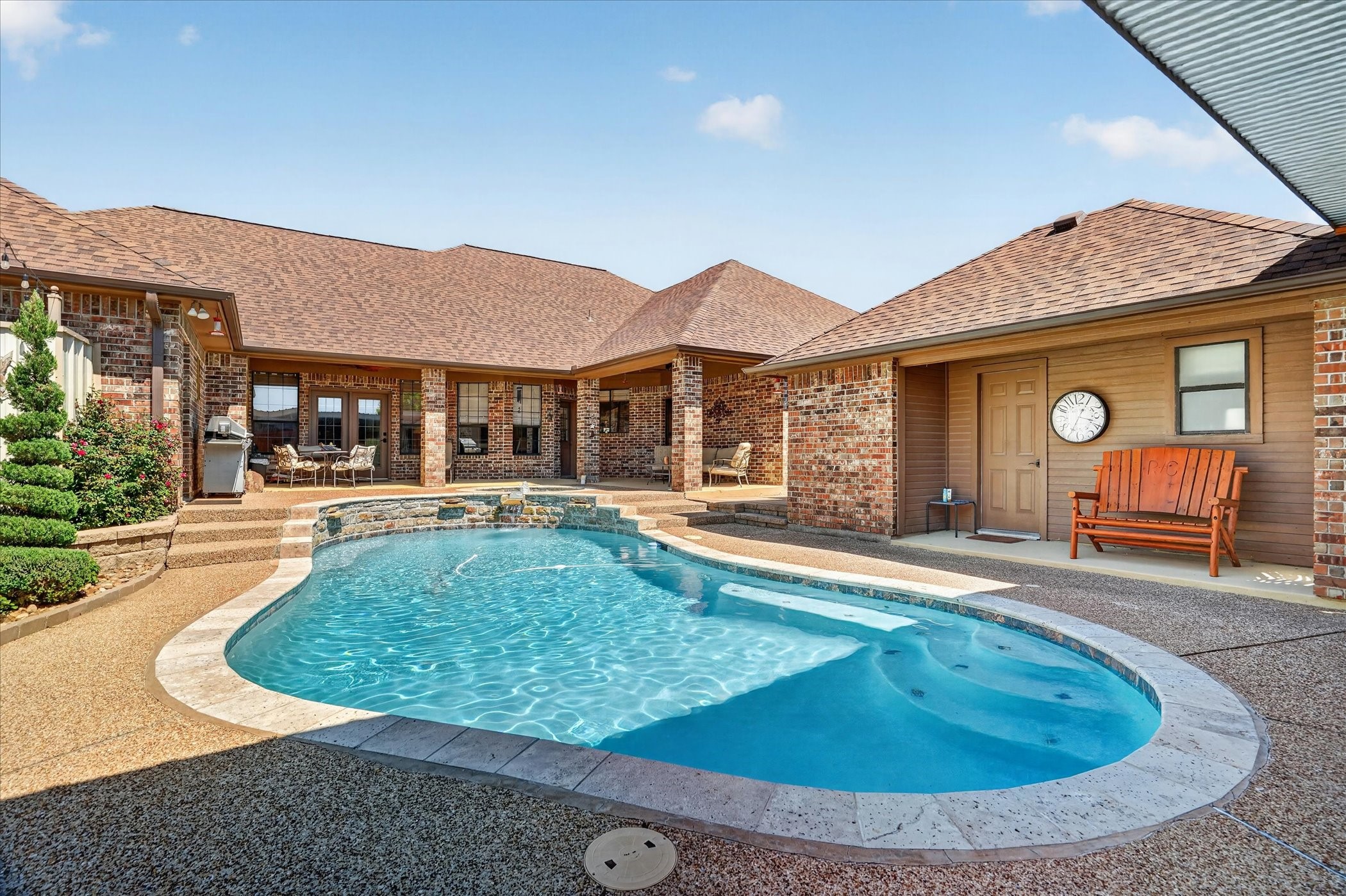 1408 W Cleburne Road Crowley TX 76036