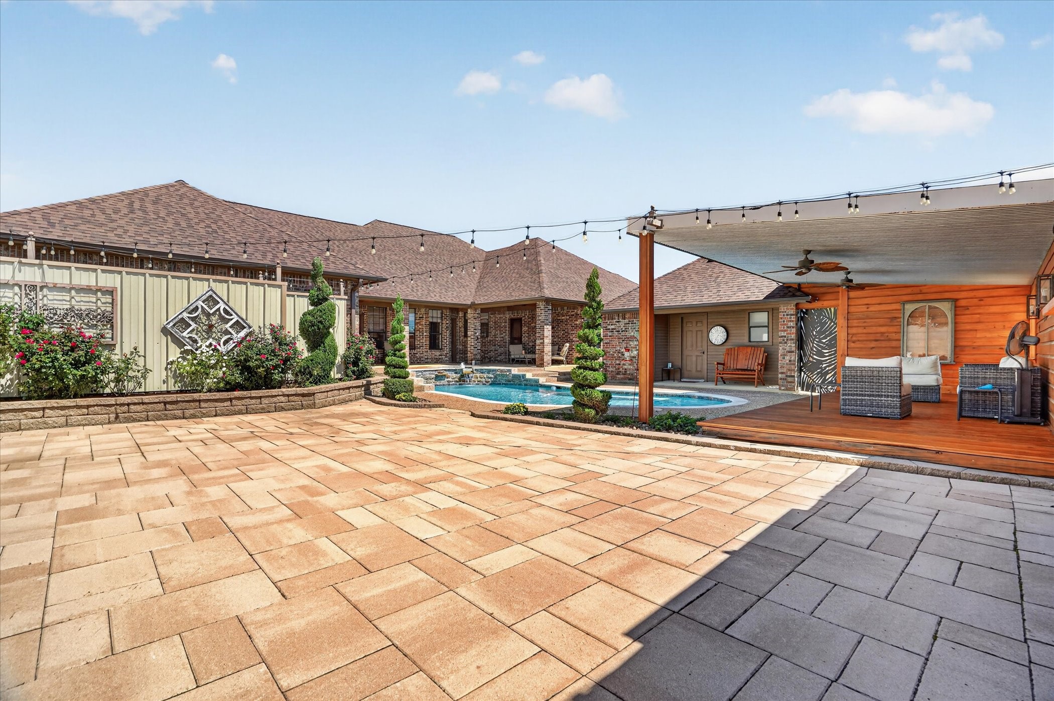 1408 W Cleburne Road Crowley TX 76036