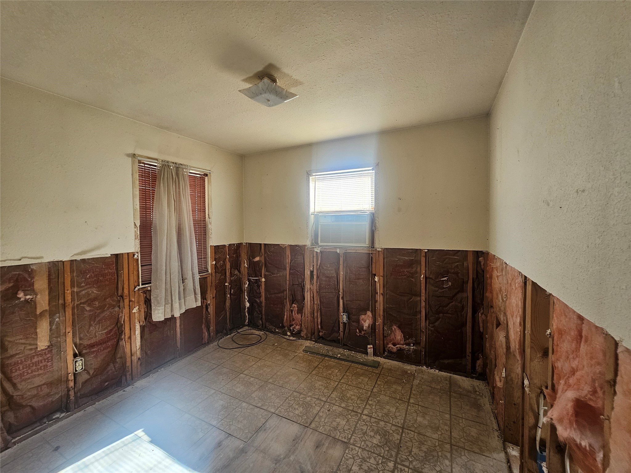 1008 N 6th Street Bangs TX 76823