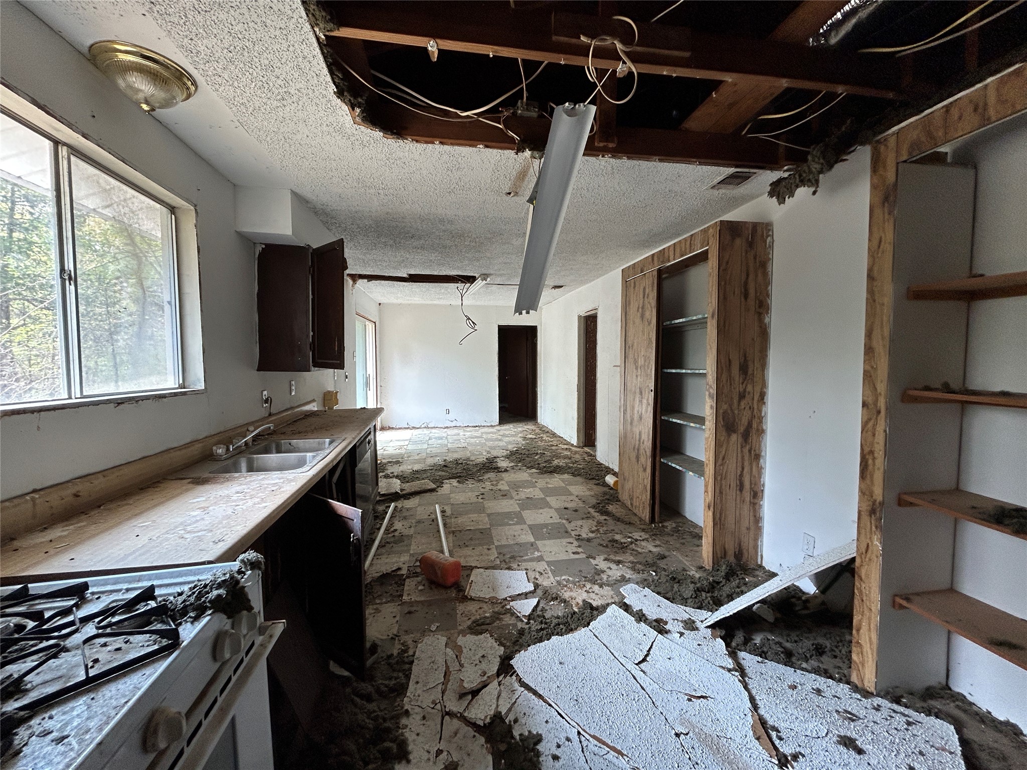 2104 Peterson Denison TX 75020