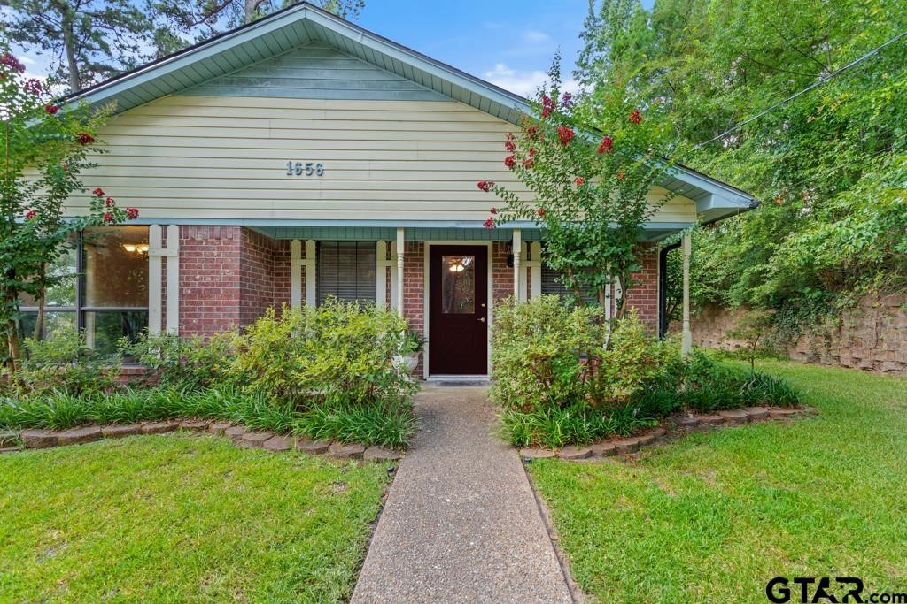 1656 Pineview Lane Hideaway TX 75771