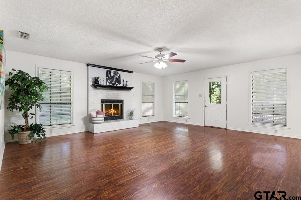 1656 Pineview Lane Hideaway TX 75771