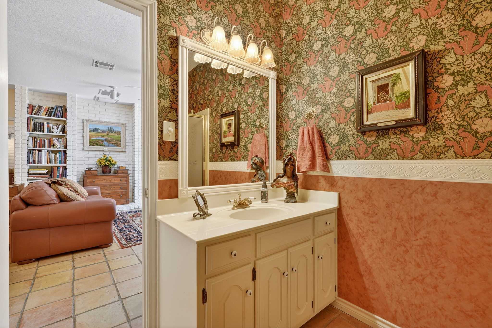 407 N Avenue Z Clifton TX 76634