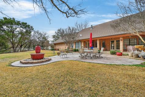 407 N Avenue Z Clifton TX 76634