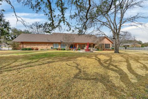 407 N Avenue Z Clifton TX 76634