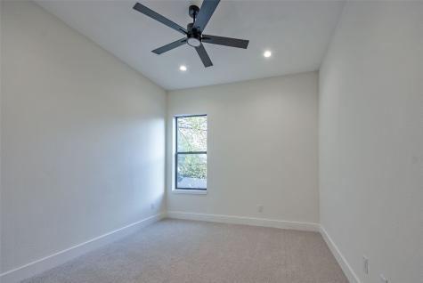 519 Mount Auburn Avenue Dallas TX 75223