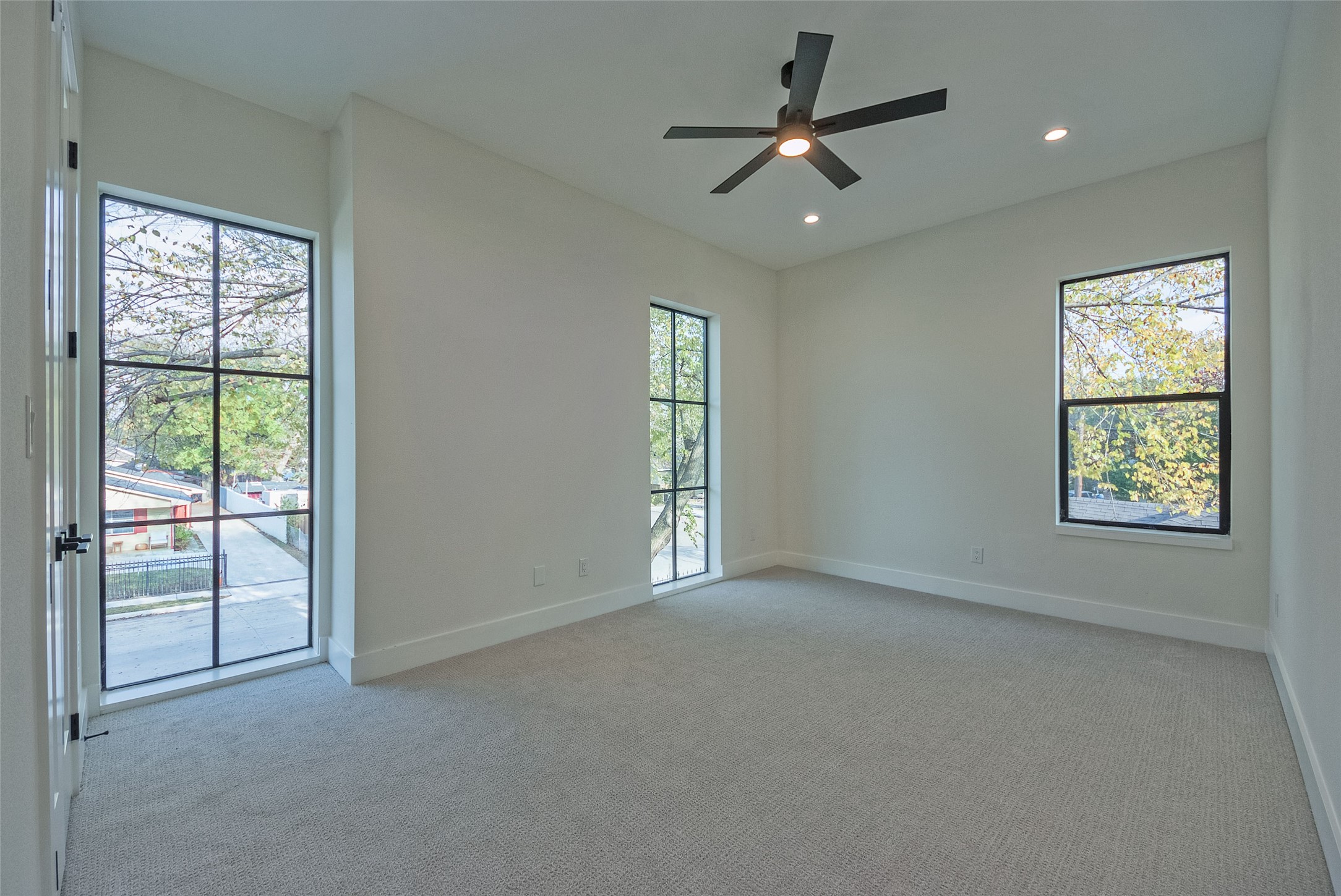 519 Mount Auburn Avenue Dallas TX 75223