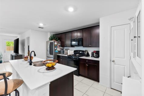900 Odlozil Lane Ennis TX 75119