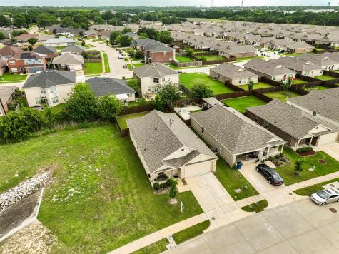 900 Odlozil Lane Ennis TX 75119