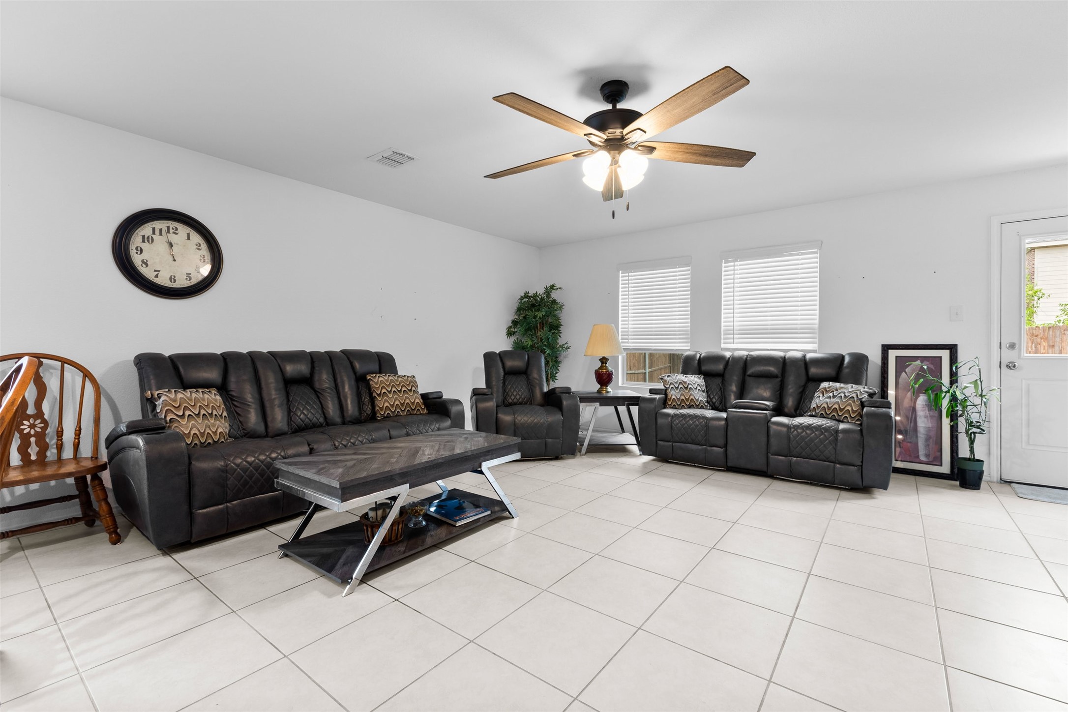 900 Odlozil Lane Ennis TX 75119
